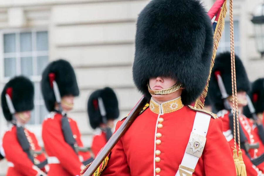 London: Tower of London & Changing of the Guard Experience - The value of a half-day that actually strings events together