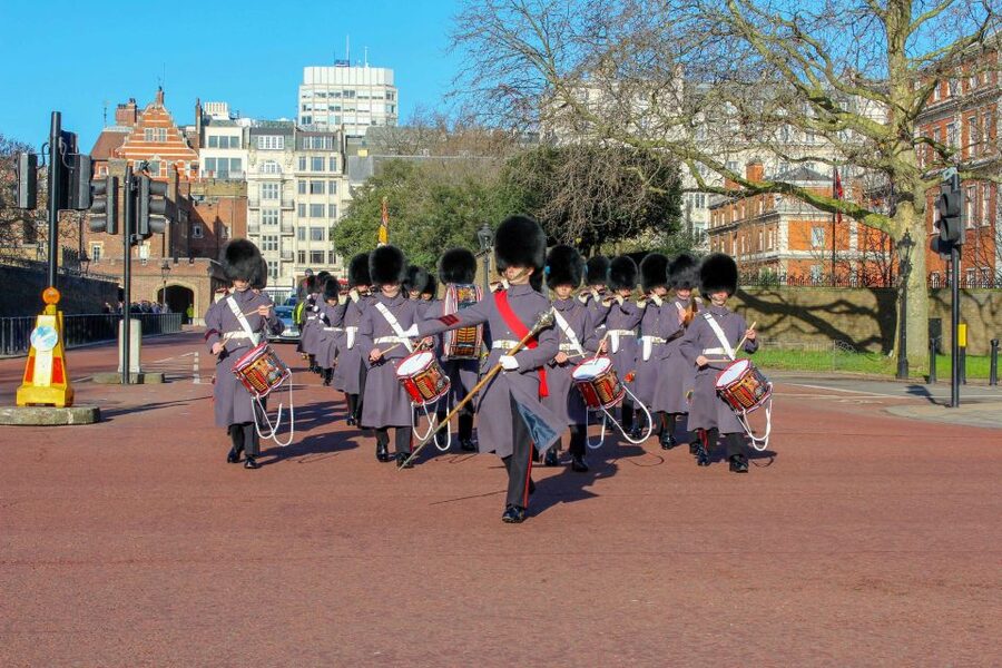 London: Tower of London & Changing of the Guard Experience - A guide can make or break it, and this one leans into that