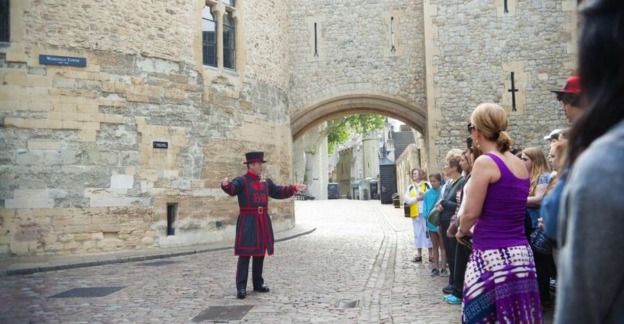 London: Tower of London & Changing of the Guard Experience - What to bring, what to skip, and what can affect comfort