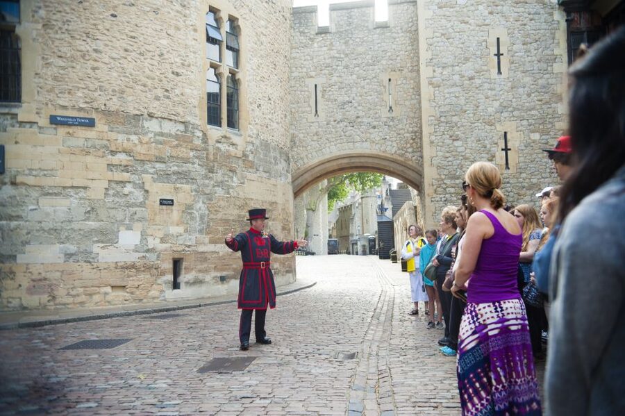 London: Tower of London & Changing of the Guard Experience - Tower of London: Beefeaters, the prison past, and the Crown Jewels