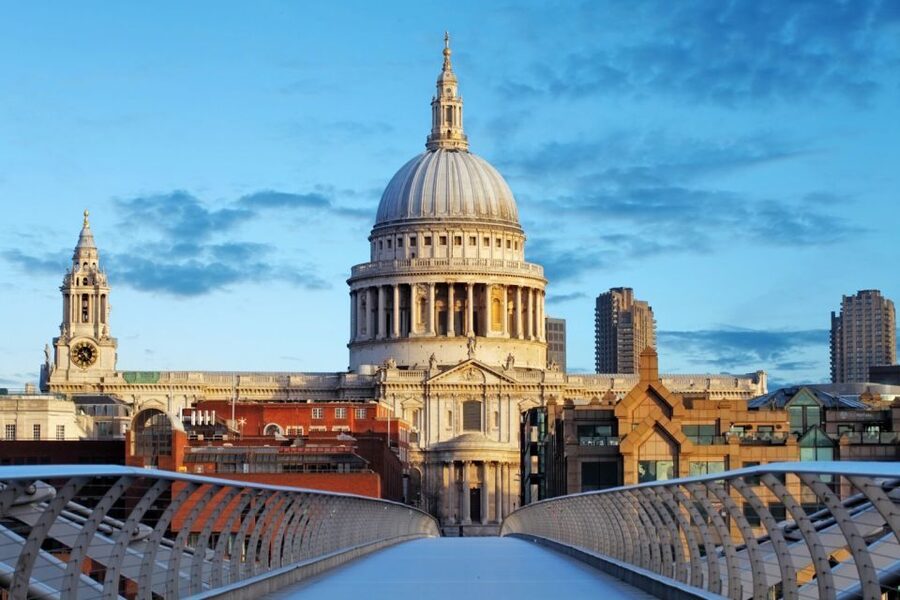 London Vintage Bus Tour and Cream Tea at Harrods - Key points to know before you go