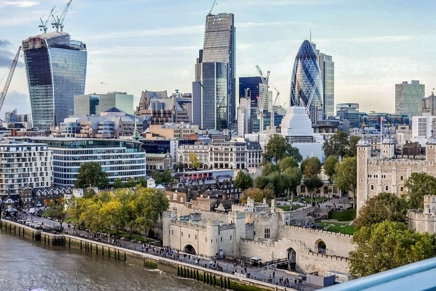 London: VIP Tower of London & Tower Bridge Early-Access Tour - Group Touring vs DIY: Where the Value Comes From