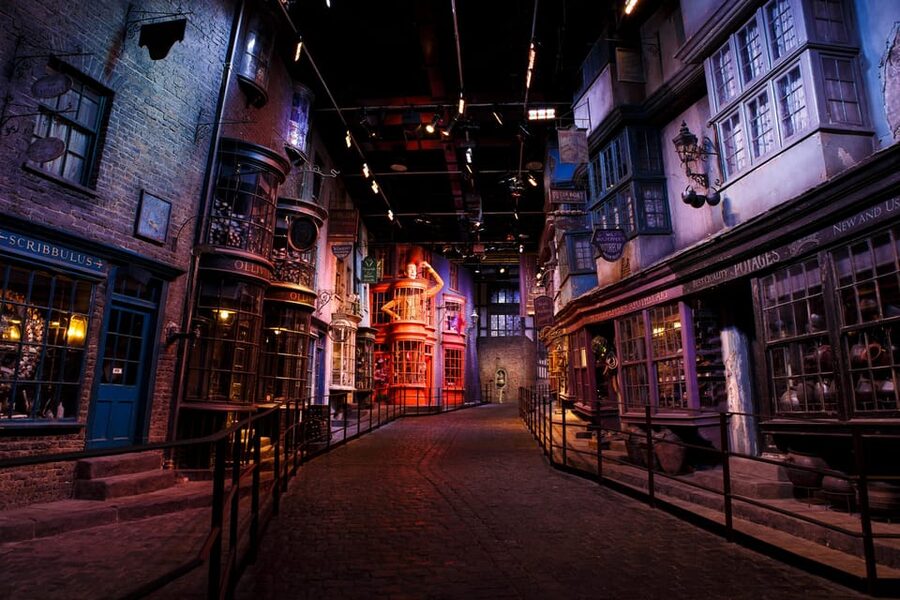 London: Warner Bros. Studio Harry Potter Tour with Transfers - Why this Warner Bros. tour feels like Hogwarts, not a museum