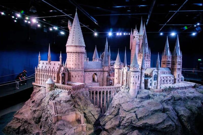 London: Warner Bros. Studio Tour with Transfers - The bus transfer: comfortable ride, real time expectations