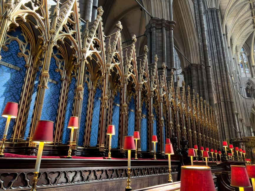 London: Westminster Abbey Guided Tour - Poets’ Corner: Dickens, Hawking, and the Abbey as a National Memory