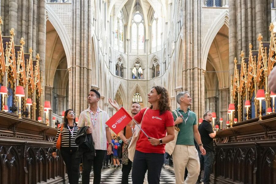 London: Westminster Abbey, Tower of London and Boat Tour - Thames clipper ride: turning transport into sightseeing