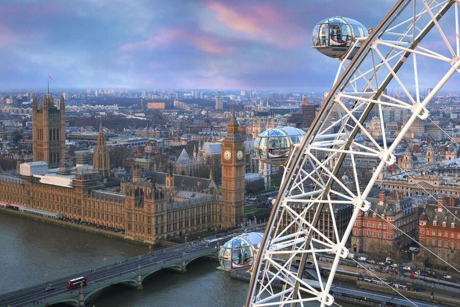 London: Westminster Tour, River Cruise, and Tower of London - Logistics reality check: comfortable shoes and public transport planning