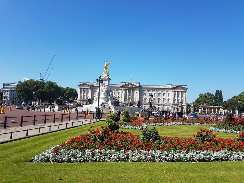 London: Wimbledon Tennis Club and Westminster Walking Tour - Trafalgar Square, Horse Guards Parade, and the Whitehall viewpoints