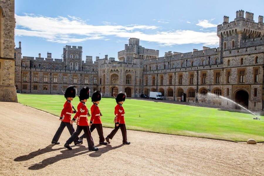 London: Windsor Castle, Stonehenge, and Bath Day Trip - Windsor Castle: what to prioritize with limited time