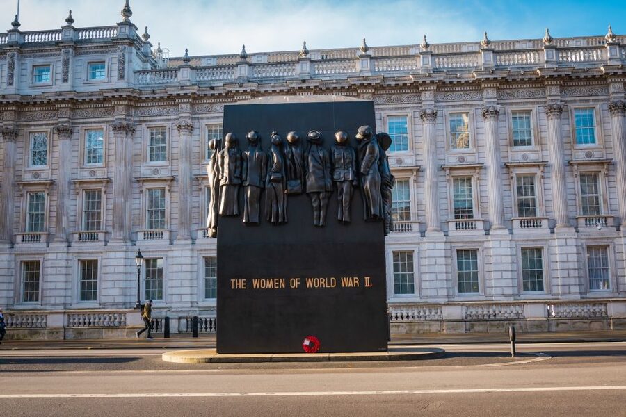 London: Winston Churchill and London in WWII Walking Tour - Meeting at Westminster Station Exit 2, then stepping into 1940s Westminster