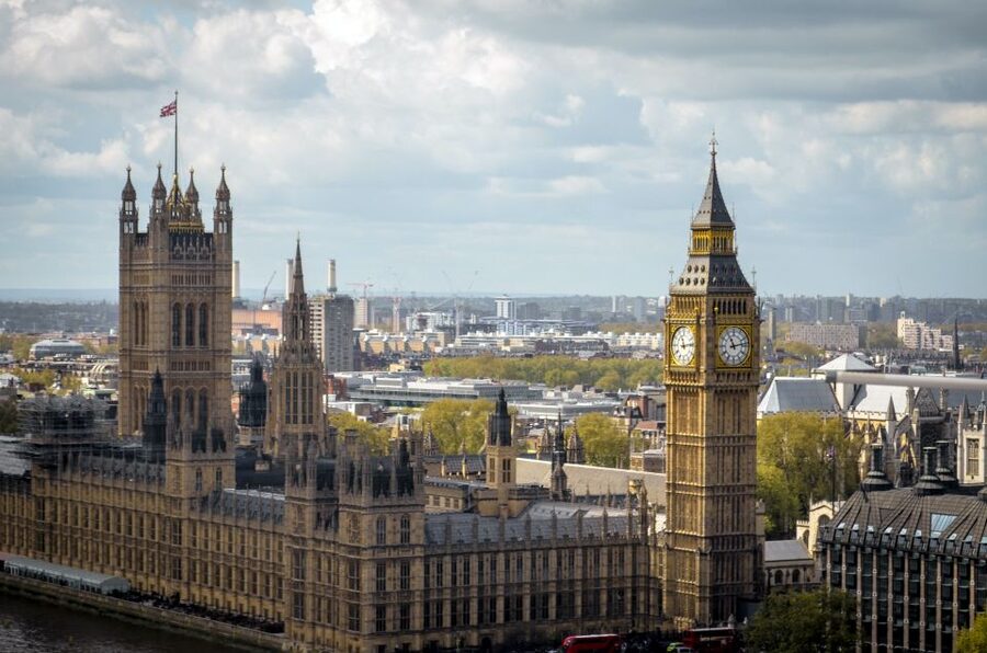 London: Winston Churchill and London in WWII Walking Tour - Price, pace, and who this WWII walk is for