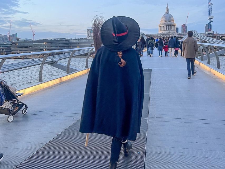 London: Witches and History Bankside Walking Tour - Price and value: getting more than a lecture for about $24