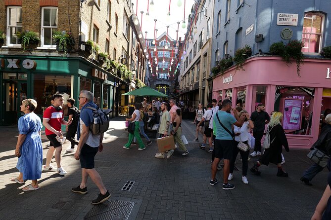 Love London Bike Tour - Chinatown to Covent Garden, Plus the Final Return Over Waterloo Bridge