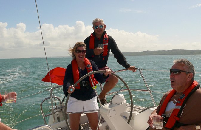 Luxury Sailing Experience Day with Champagne and Lunch or Dinner - Cruising the Solent and Isle of Wight coast: what you should expect to see