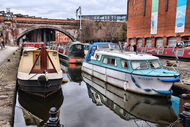 Manchester Private Tour with a Local - Highlights & Hidden Gems - Starting at Piccadilly Station, then walking where the stories live