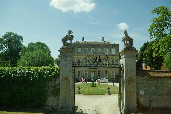 Midsomer Murders Tour from London - Who should book this tour, and who might want another option