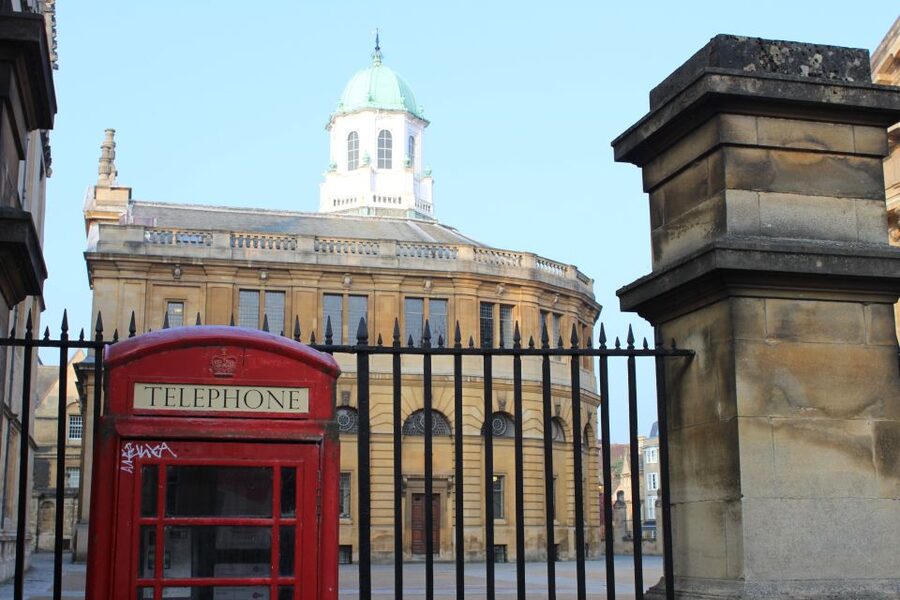 Morse, Lewis and Endeavour Walking Tour of Oxford - The Guide Is the Real Engine: Friendly, Funny, and Built for Questions