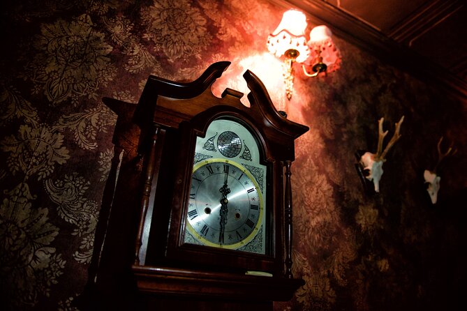 moviESCAPE Stockport Haunted House II Demon's Curse Escape Room - What you actually do inside the room