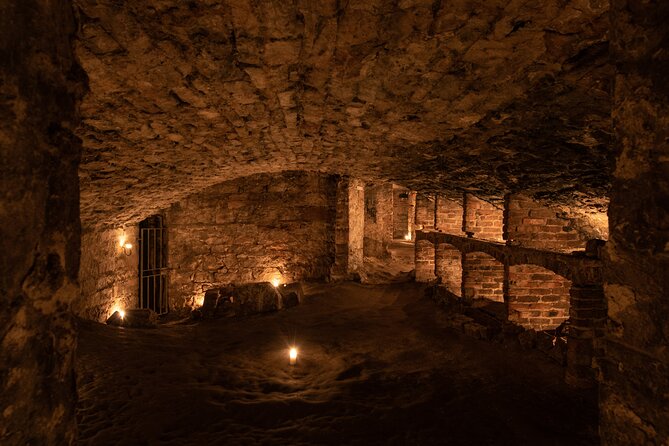 Multi-Sensory Haunted Underground Vaults Tour in Edinburgh - Timing and stairs: the logistics you should plan around