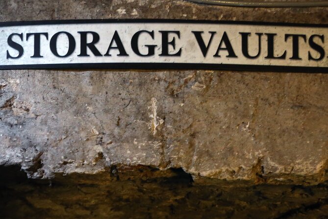 Multi-Sensory Small-Group Historic Vaults Tour in Edinburgh - The Vaults Museum stop at Mercat Tours: why the 15 minutes matter