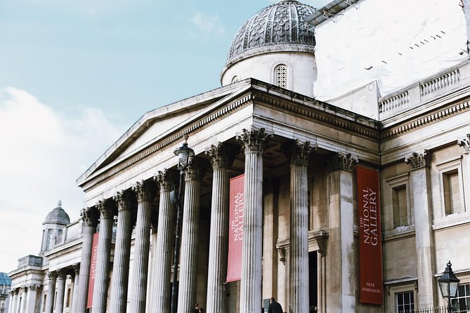National Gallery of London Museum Tour Semi-Private 8ppl Max - Meeting at Trafalgar Square and starting at the right entrance