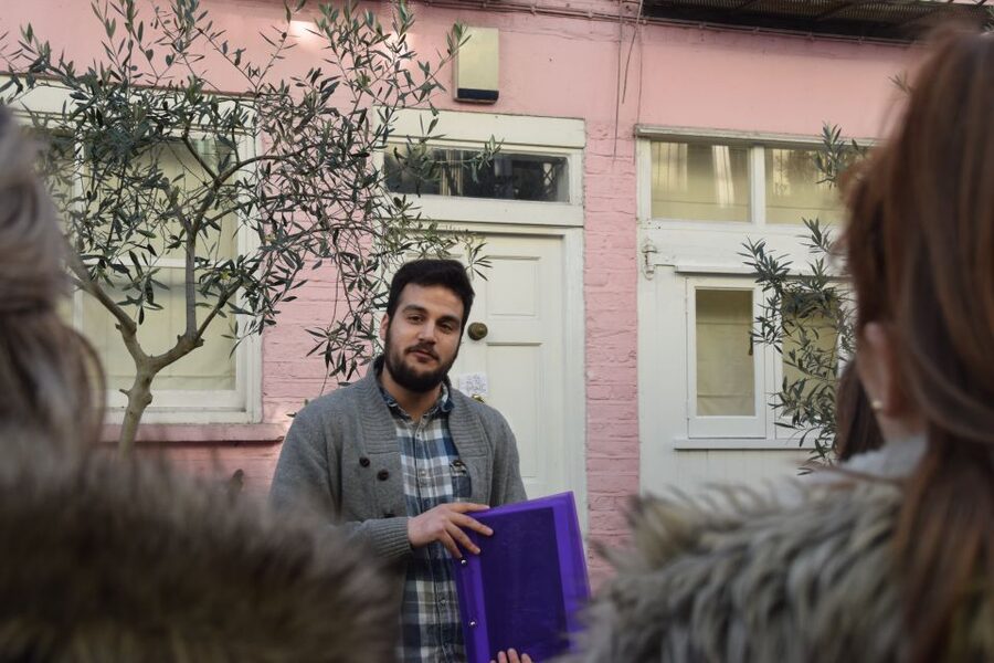 Notting Hill Walking Tour - Celebrity Homes and Street Color, Without Needing a Celebrity Guidebook