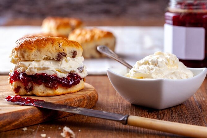 Notting Hill Walking Tour with Cream Tea - Where This 4-Hour Walk Fits in London
