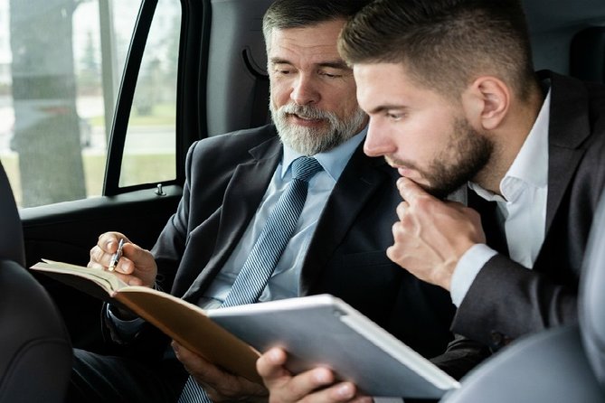 Nottinghamshire to London Heathrow Airport (LHR) Luxury Transfers - Who this transfer fits best