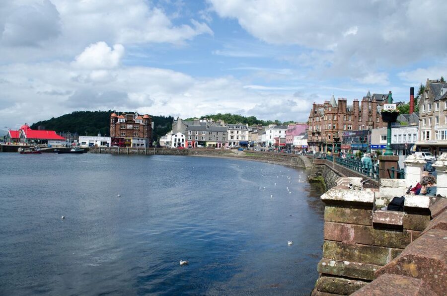 Oban, Lochs & Inveraray Full-Day Tour from Edinburgh - From Edinburgh Royal Mile to Glasgow City Energy
