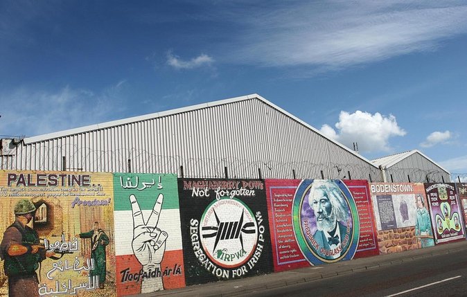 Official World Famous Belfast Taxi Tour ™ - Key things you will like