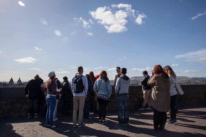 Old Town Walking Tour History and Tales in Edinburgh - St Giles Cathedral and Mercat Cross: The Heartbeat Stops