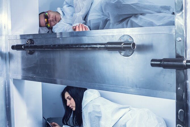 One-hour Private Star Struck Escape Room Gaming in London - The Star Struck sci-fi premise in a 2220 London room
