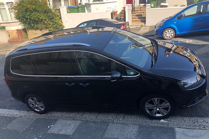 One Way Taxi Transfer from Gatwick Airport to London - On-Board Comfort: Air-Conditioning, Water, and Wi-Fi