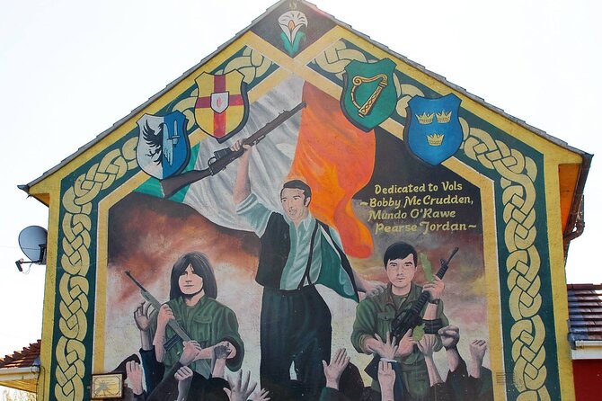 Original Private Belfast Troubles and Peace Cab/Taxi Tour 2 Hours - The Peace Wall: writing a message where neighbors once faced off