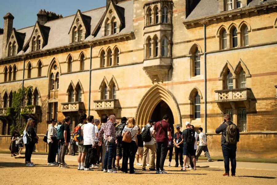 Oxford: Alumni-Led Walking Tour w/New College Entry Option - Should you book the Alumni-Led Oxford Tour with New College entry?