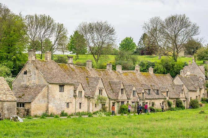 Oxford and Traditional Cotswolds Villages Small-Group Day Tour from London - Burford: the market-town stop for cottages, character, and a quick snack