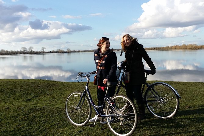 Oxford Bike and Walking Tour - Radcliffe Square and Radcliffe Camera by bike