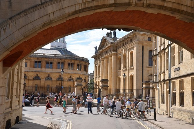 Oxford Bike and Walking Tour - Magdalen College, Examinations Schools, and Lewis and Oscar Wilde