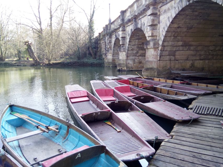 Oxford: C.S. Lewis & J.R.R. Tolkien Guided Walking Tour - Oxford’s Lewis and Tolkien Trail Starts at Broad Street