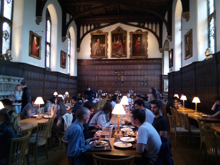 Oxford: C.S. Lewis & J.R.R. Tolkien Guided Walking Tour - University of Oxford Life and the Inklings Lens