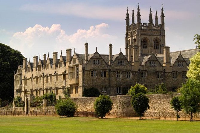 Oxford & Cambridge Universities Tour - Oxford on Foot: Dreaming Spires, the Bodleian, and the Feel of the City