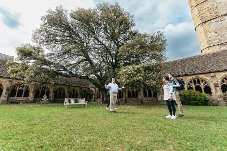 Oxford: City and University Tour, including college entry - How the guide affects the whole experience (and why names show up)