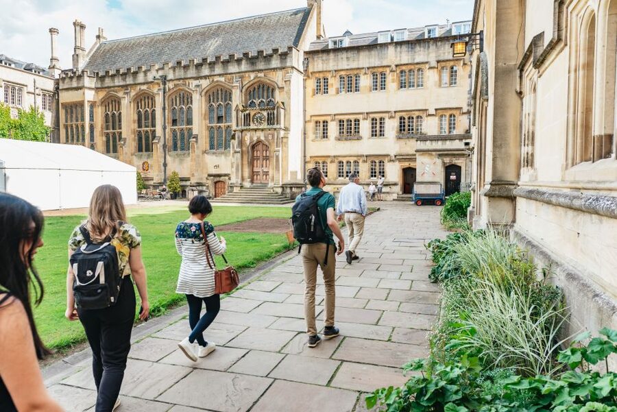 Oxford: City and University Tour, including college entry - Price and time: how $37 stacks up for college entry plus landmarks