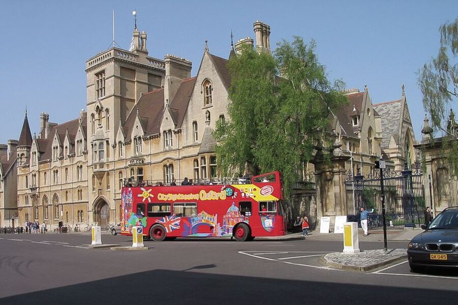 Oxford: City Sightseeing Hop-On Hop-Off Bus Tour - Key things that make this Oxford bus tour worth it