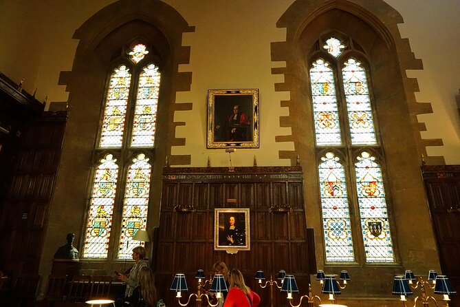Oxford Harry Potter Film Locations Walking Tour by Alumni™ - The guide factor: alumni-led storytelling changes the vibe