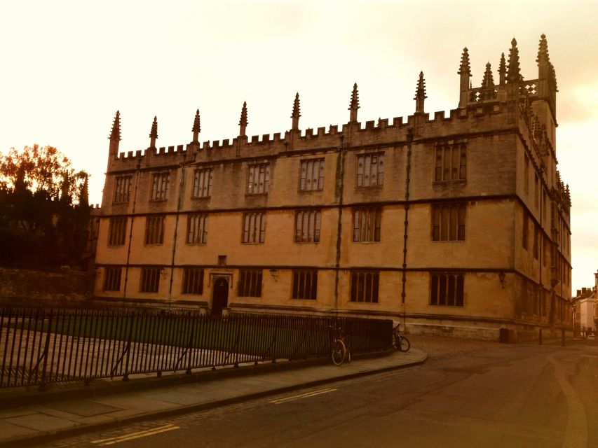 Oxford: Harry Potter Insights Divinity School Group Tour - Outside-only college views, and why that can be a good thing