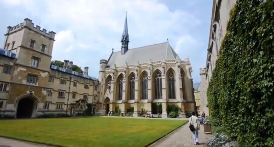 Oxford: Inspector Morse Lewis Endeavour Small Group Tour - Following Morse, Lewis, and Endeavour: Film Locations as a Map for First-Time Visitors