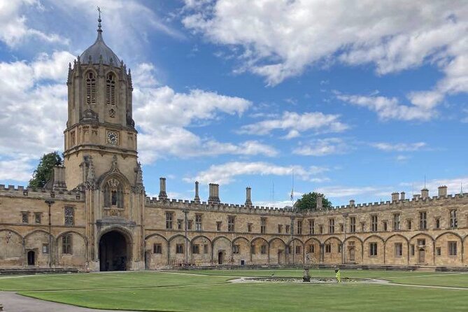 Oxford: Official CS Lewis and JRR Tolkien Walking Tour - Bodleian Library Area and the Weston Library Originals (Outside)