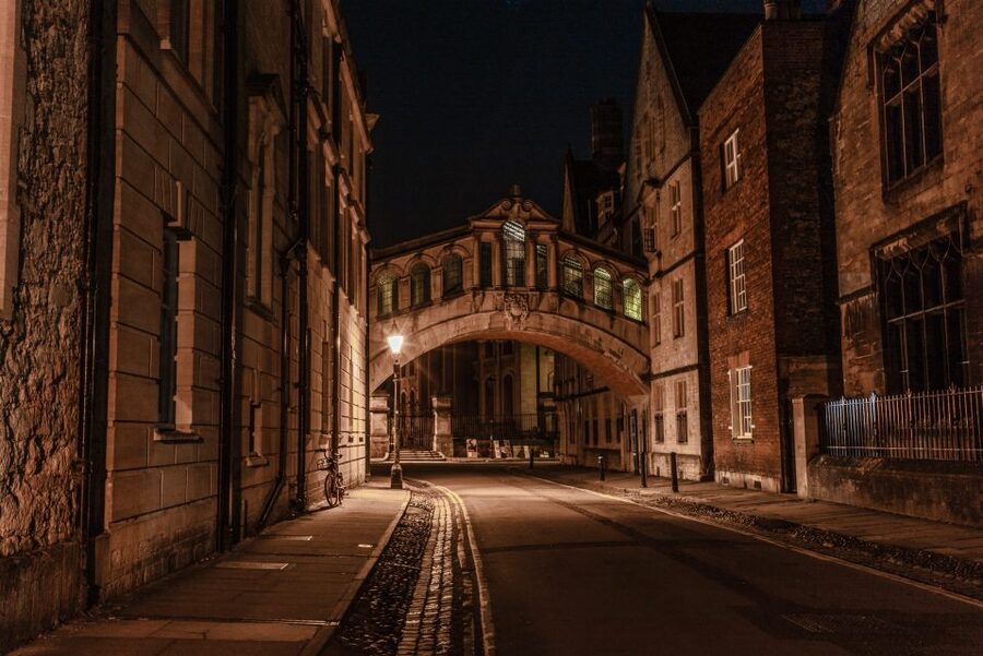 Oxford Official Ghost Tour - Meeting Point Near Broad Street and Turl Street