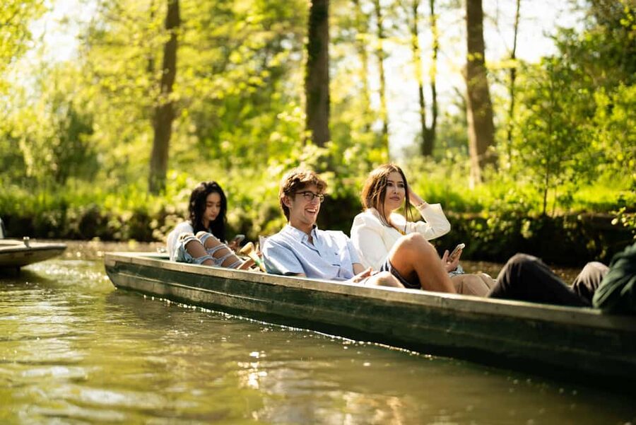 Oxford: Punting Tour on the River Cherwell - Christ Church Meadow: Views Plus the Lewis Carroll Connection